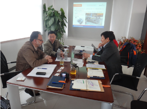 双方就低温省煤器的技术问题进行交流